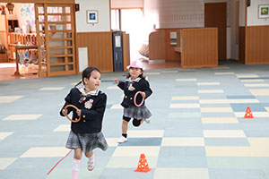 リレー楽しかったね　きりん・うさぎ・B