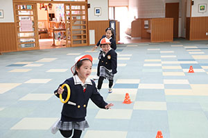 リレー楽しかったね　きりん・うさぎ・B