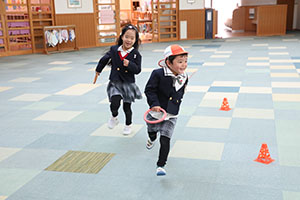 リレー楽しかったね　きりん・うさぎ・B