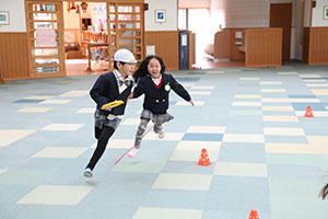 リレー楽しかったね　きりん・うさぎ・B