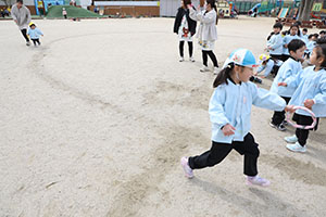 リレー楽しかったね　こあら・ぱんだ