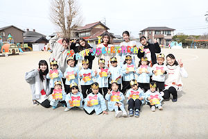 2月生まれの誕生会　「リレー」　 年少組