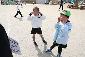 2月生まれの誕生会　「逃走中ゲーム」　 年長組