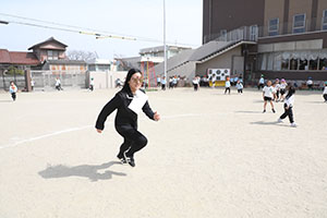 2月生まれの誕生会　「逃走中ゲーム」　 年長組