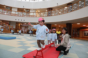 サーキット遊び　ひよこ・あひる・ぺんぎん