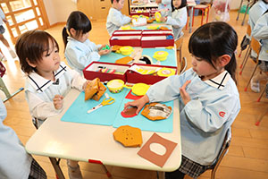 ハンバーガーの制作　ばら