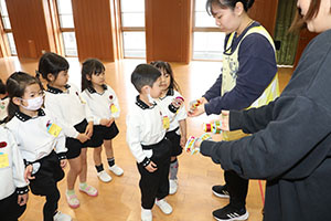 縄跳び大会　年中　NO．2