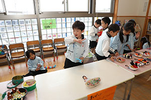 朝の自由時間　－お店やさんごっこー　B