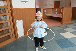 フラフープに挑戦！　うさぎ