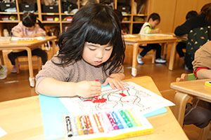 ひな祭りの塗り絵をしました　あひる