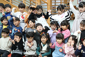 わくわくパーティ　集合写真の様子