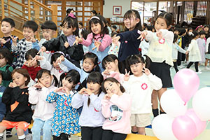 わくわくパーティ　集合写真の様子