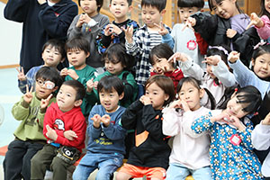 わくわくパーティ　集合写真の様子