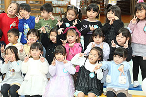 わくわくパーティ　集合写真の様子