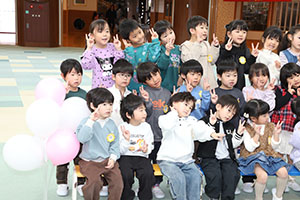 わくわくパーティ　集合写真の様子