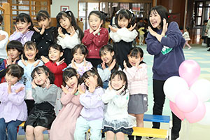 わくわくパーティ　集合写真の様子