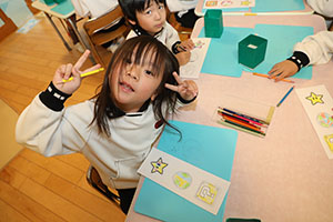 年長さんへのプレゼント　ひまわり・さくら