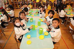 年長さんへのプレゼント　ひまわり・さくら