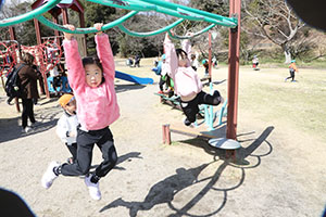 お別れ遠足で南部丘陵公園に行きました　年長組 NO.2