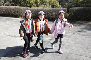 お別れ遠足で南部丘陵公園に行きました　年長組 NO.1