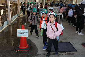 お別れ遠足で南部丘陵公園に行きました　年長組 NO.1