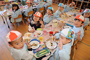 お楽しみ会🎵　こあら・ぱんだ・きりん（ひまわり）　NO．2