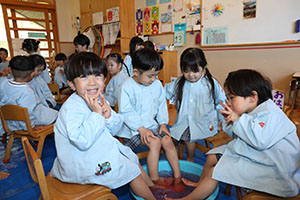 お楽しみ会🎵　こあら・ぱんだ・きりん（ひまわり）　NO．1