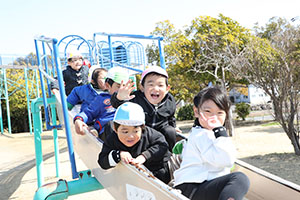 中部公園　遠足楽しかったね　　年少　NO.2