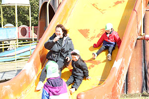 中部公園　遠足楽しかったね　　年少　NO.2