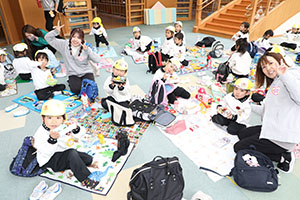 中部公園　遠足楽しかったね　　年少　NO.2