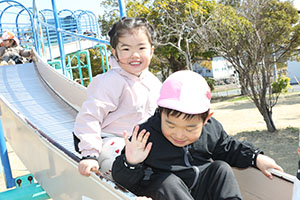 中部公園　遠足楽しかったね　　年少　NO.1