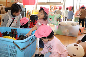 遠足ごっこ　ひよこ・あひる・ぺんぎん　NO．2