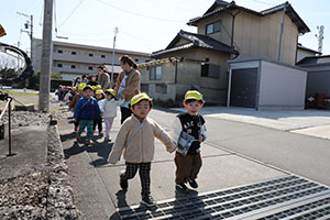 遠足ごっこ　ひよこ・あひる・ぺんぎん　NO．1