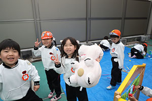 キャンプごっこ　E