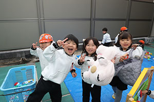 キャンプごっこ　E