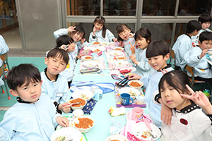 キャンプごっこ　E