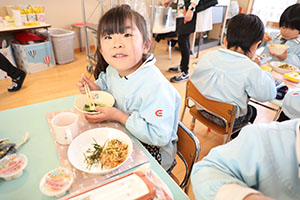 育てたカブいただきます　すみれ