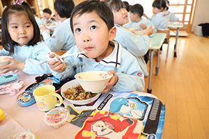 育てたカブいただきます　すみれ