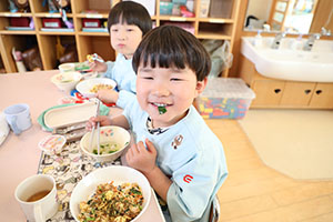 育てたカブいただきます　すみれ