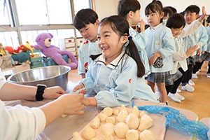 育てたカブいただきます　すみれ