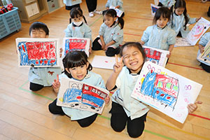 汽車バスの絵を描いたよ　ぱんだ