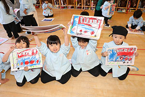 汽車バスの絵を描いたよ　ぱんだ