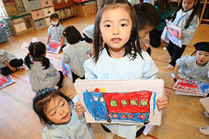 汽車バスの絵を描いたよ　ぱんだ