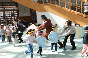 3月生まれのお誕生会　ー劇ごっこー　　ひよこ・あひる・ぺんぎん