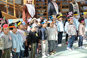 3月生まれのお誕生会　ー劇ごっこー　　ひよこ・あひる・ぺんぎん