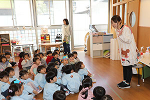 3月生まれのお誕生会　ー劇ごっこー　　ひよこ・あひる・ぺんぎん