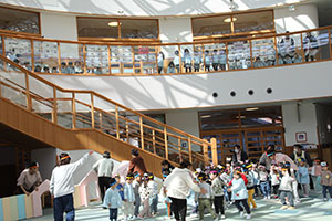 3月生まれのお誕生会　ー劇ごっこー　　ひよこ・あひる・ぺんぎん