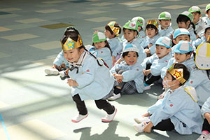 3月生まれのお誕生会　ー宝探しー　年少