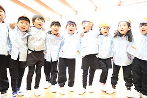 3月生まれのお誕生会 　ードッジボールー　　年長