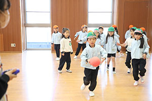 3月生まれのお誕生会 　ードッジボールー　　年長